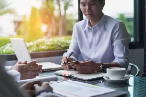 How to Negotiate Payment Terms That Protect Your Cash Flow